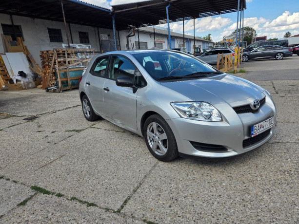 toyota-auris-16-i-dual-vvt-i-sol-91kw124hp-m5-big-0