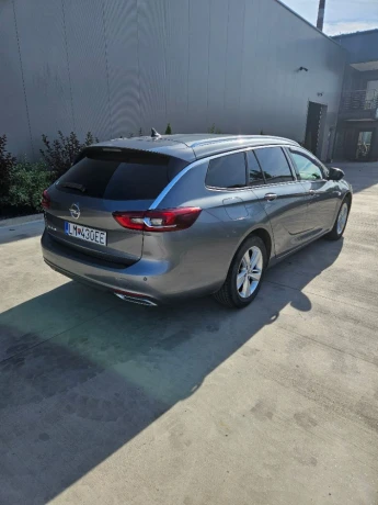 opel-insignia-st-20-cdti-ss-elegance-at-128kw174hp-a8-big-2