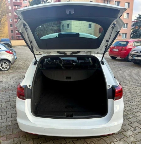 opel-astra-sport-tourer-astra-st-15-cdti-122k-ultimate-at9-90kw122hp-a9-big-3