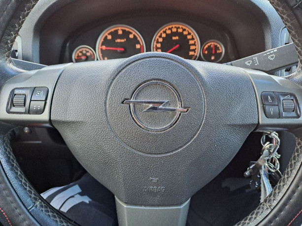 opel-vectra-caravan-pouzivane-big-3