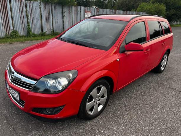 opel-astra-17-cdti-cosmo-100k-74kw100hp-m5-big-0