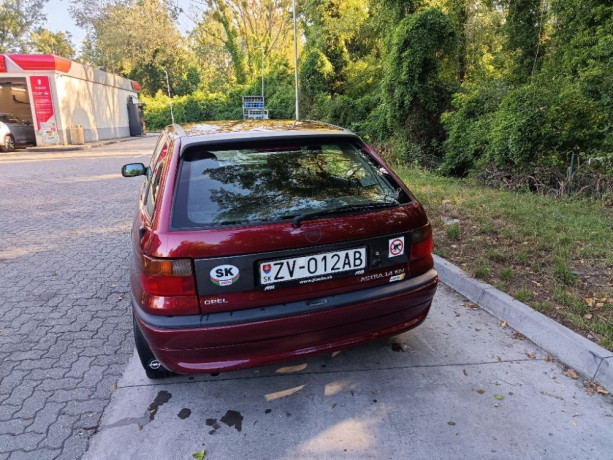 opel-astra-14-gl-big-1