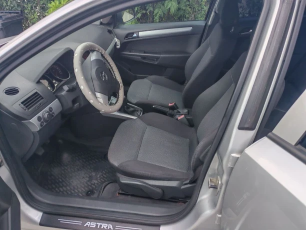 opel-astra-17-cdti-100k-cosmo-74kw100hp-m5-big-3