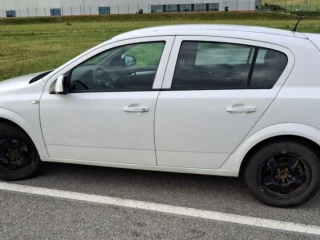 opel-astra-16-16v-essentia-85kw115hp-m5