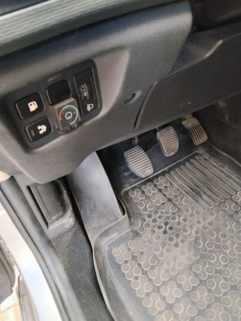 citroen-c4-picasso-lpg-7miestne-big-3