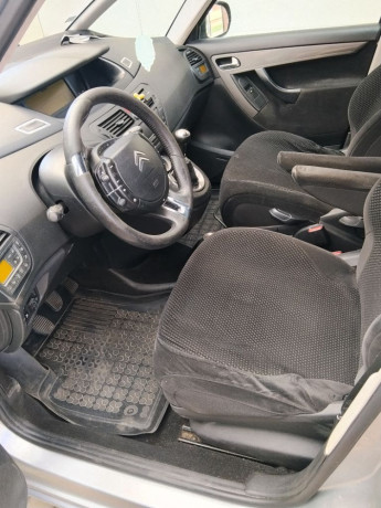 citroen-c4-picasso-lpg-7miestne-big-2