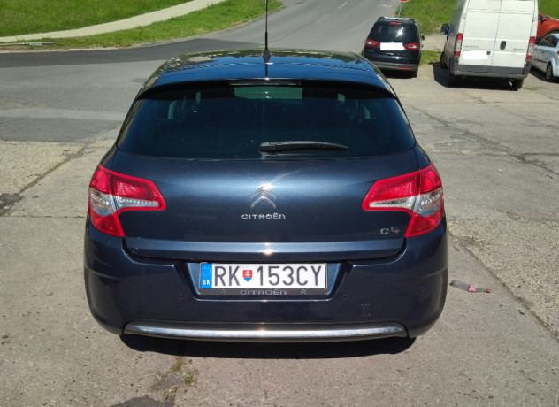 citroen-c4-16-vti-big-2