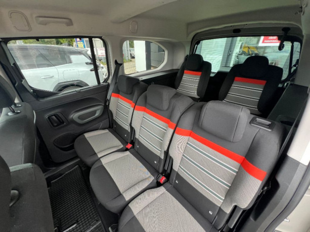 citroen-berlingo-7-miest-bluehdi-130-xl-shine-96kw130hp-m6-big-2