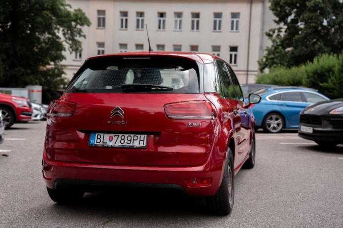 citroen-c4-picasso-citroen-c4-picasso-16-hdi-88-kw-6mt-big-1