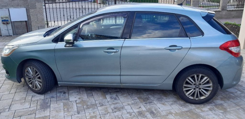 citroen-c4-16-hdi-attraction-68kw92hp-m5-big-3