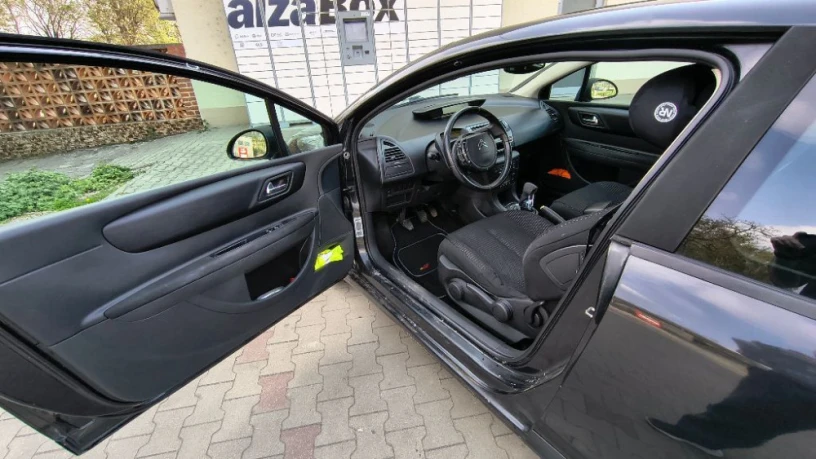 citroen-c4-coupe-16-big-2