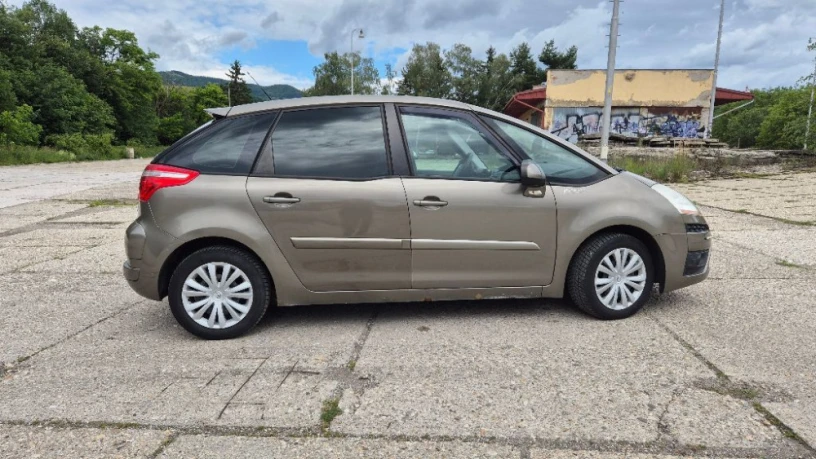 citroen-c4-picasso-citroen-c4-picasso-big-1