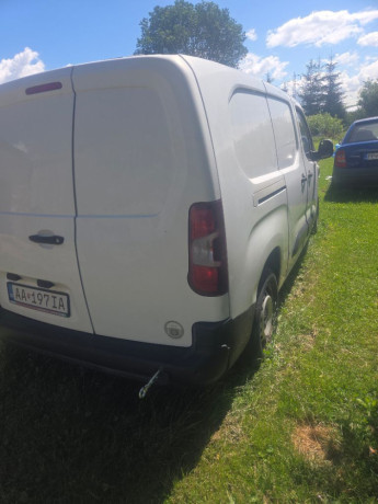 citroen-berlingo-van-big-0