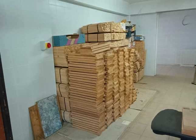 predam-4500-ks-ramcekov-na-vceli-med-big-3