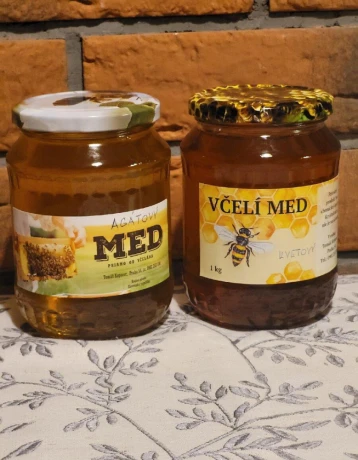 vceli-med-big-0