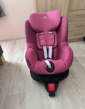 autosedacka-britax-romer-dualfix-m-i-size-big-1