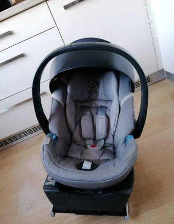 vajicko-cybex-aton-4-zakladna-isofix-big-0