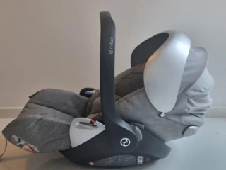 cybex-cloud-q-plus-polohovatelna