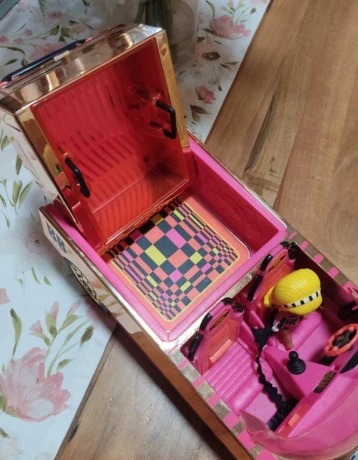 na-predaj-lol-surprise-auto-bazen-s-babikou-big-1