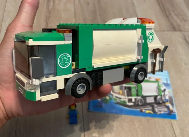 lego-4432-smetiarske-auto-big-1
