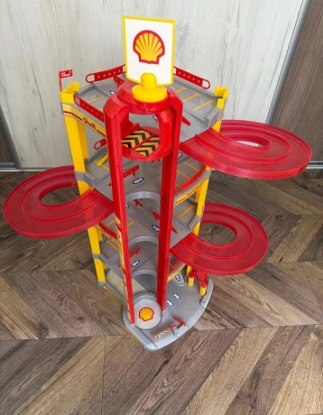predam-detske-poschodove-parkovisko-shell-big-0