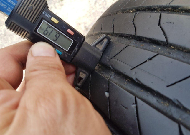 22565-r17-letne-pneumatiky-4ks-bridgestone-big-4