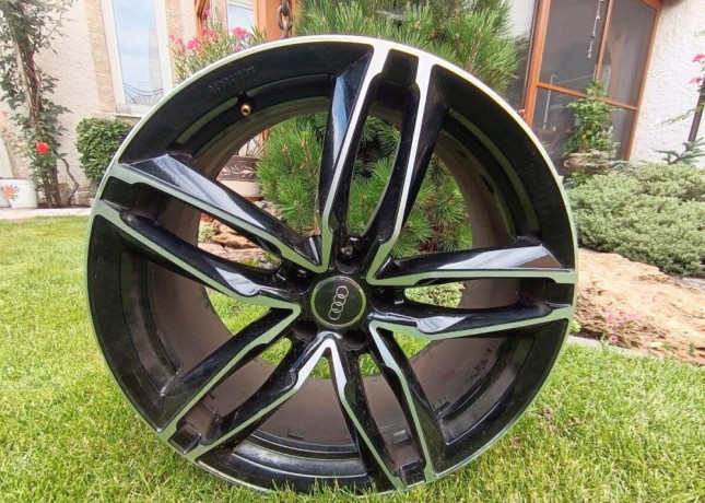 audi-disky-r20-a-letne-pneu-big-2