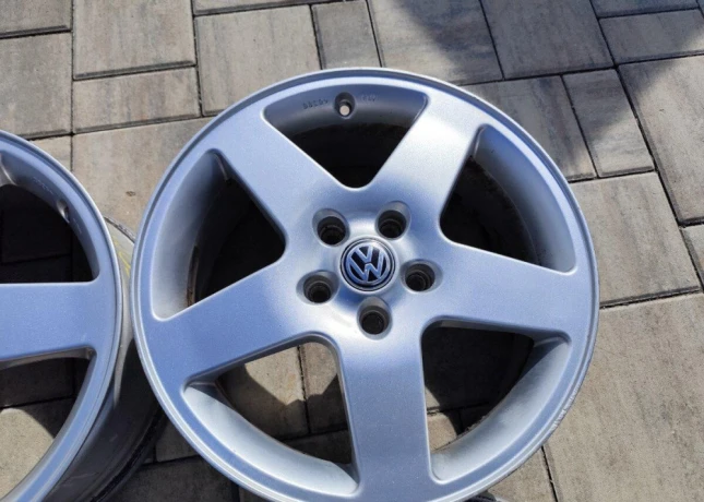 5x100-r17-hlinikove-disky-volkswagen-skoda-seat-big-4