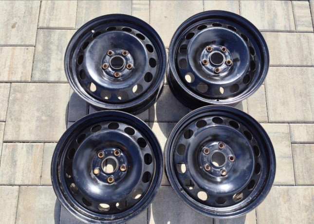 5x112-r16-plechove-disky-audi-skoda-volkswagen-65jx16et50-big-0