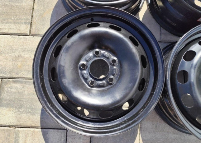 5x108-r15-plechove-disky-ford-focus-c-max-ford-connect-big-2