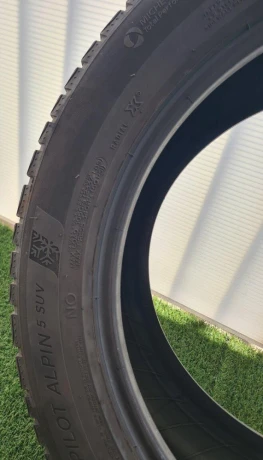 michelin-pilot-alpin-5-suv-27545-r20-110v-big-1