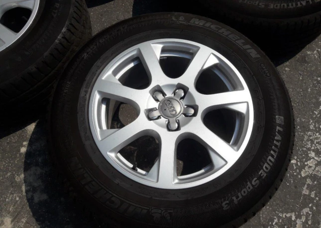 predam-letnu-sadu-audi-q5-original-r17-big-0