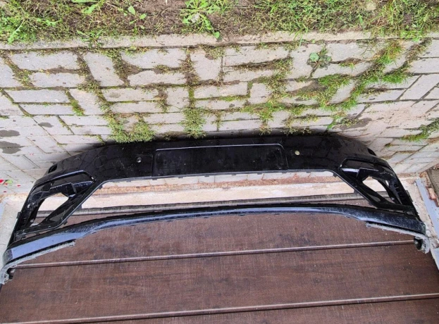 predny-naraznik-vw-touran-5t-2015-big-0