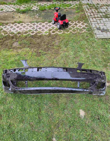 predny-naraznik-bmw-7-2005-big-0