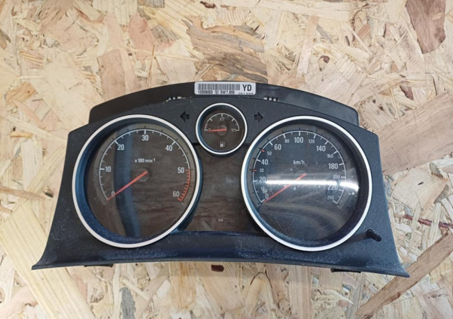 autodiely-opel-zafira-b-2007-2015-big-0