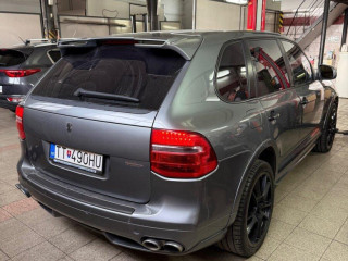rozpredam-porsche-cayenne-turbo