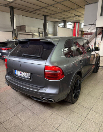 rozpredam-porsche-cayenne-turbo-big-0
