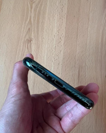 apple-iphone-11-pro-64-gb-big-3
