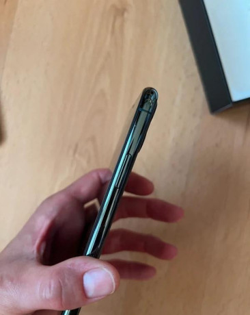 apple-iphone-11-pro-64-gb-big-2