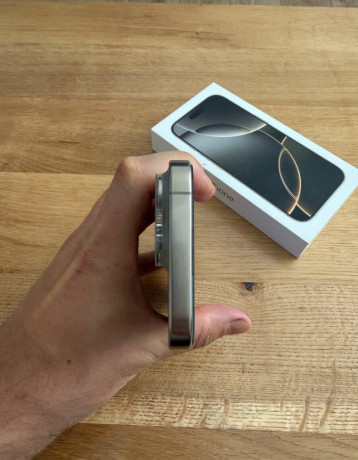 iphone-16-pro-128gb-silver-zaruka-big-2