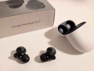 google-pixel-buds-pro-2-v-zaruke