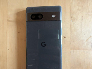 nefuncny-google-pixel-7ana-suciastky