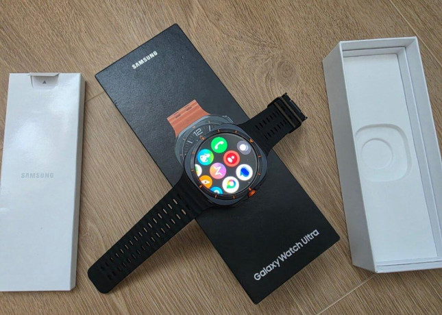 samsung-galaxy-watch-ultra-47mm-lte-big-2