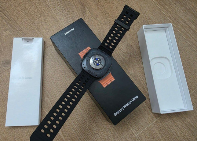 samsung-galaxy-watch-ultra-47mm-lte-big-3