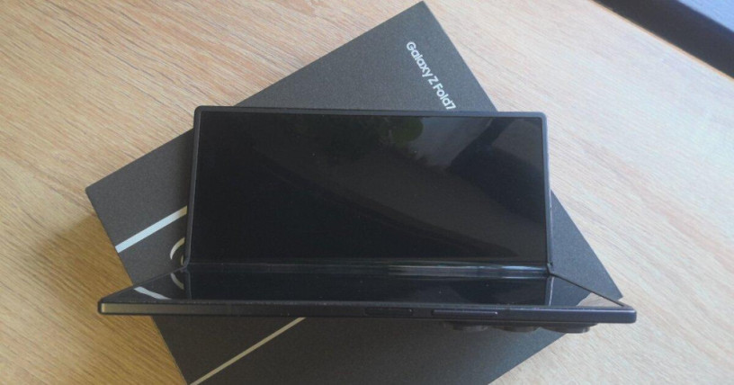 predam-samsung-z-fold-7-1-tb-big-1