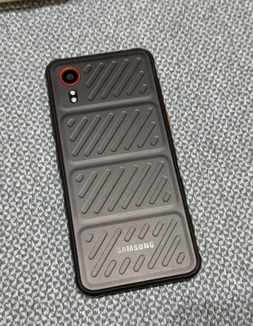 odolny-samsung-galaxy-xcover-7-6128gb-big-1
