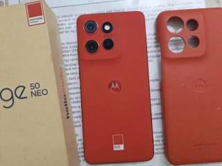 motorola-edge-50-neo-cerveny-top-stav-zaruka
