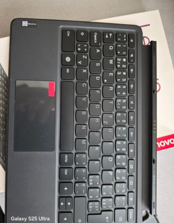 predam-lenovo-klavesicu-z-obalom-big-1