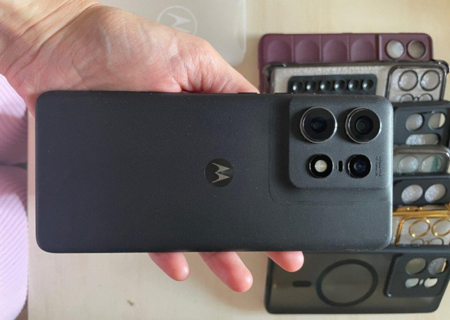 motorola-edge-50-pro-12gb512-big-1