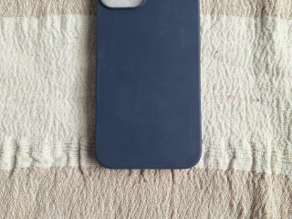 obal-zadny-na-iphone-13-modry